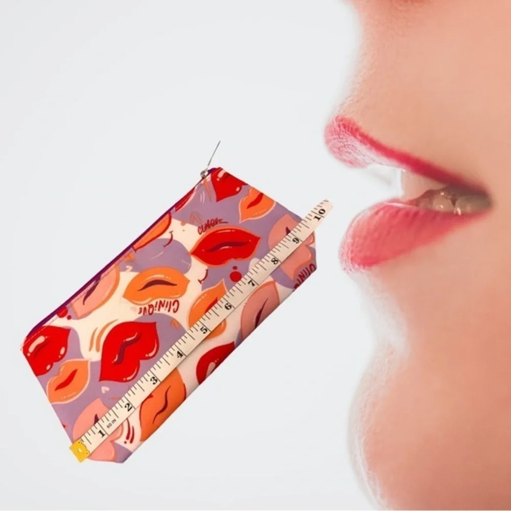 Clinique Lips Make‎ up Bag. NWOT